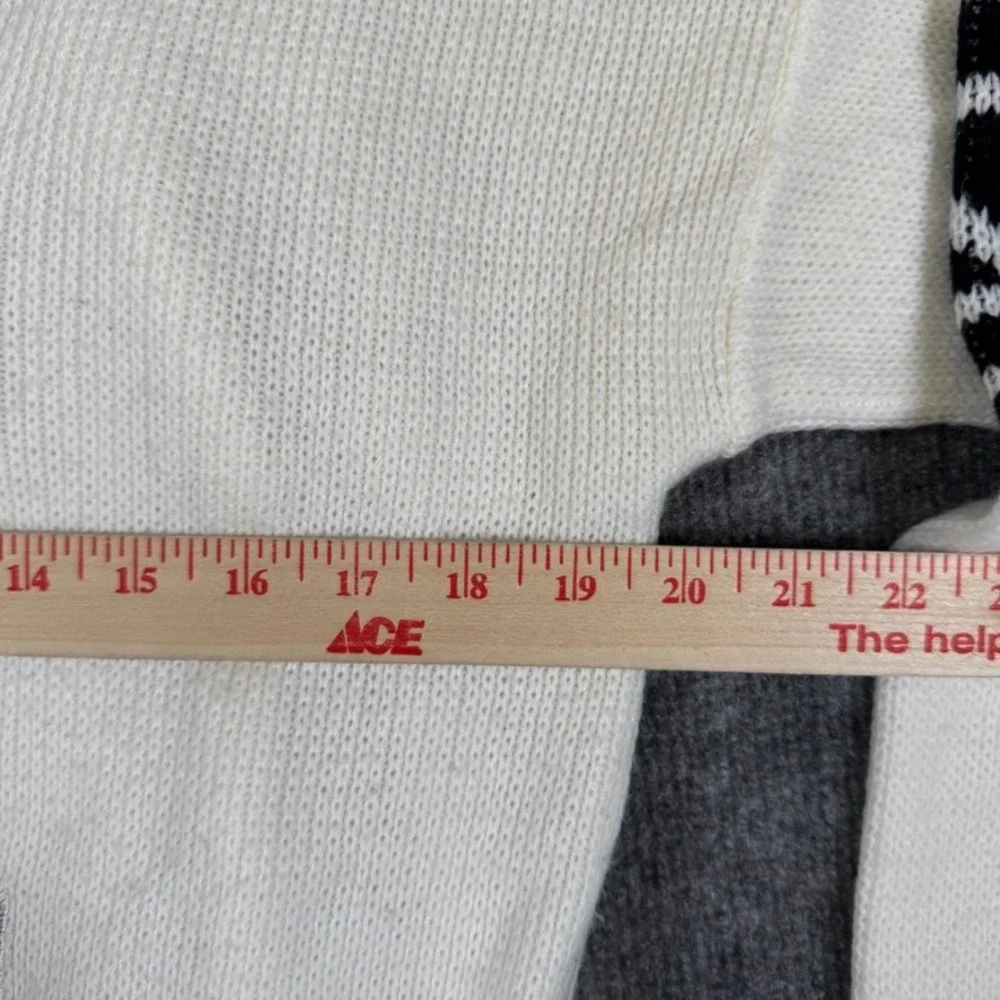 Vintage Code Zero Intensity Sweater White Black V-Neck Geometric Knit Mens Small